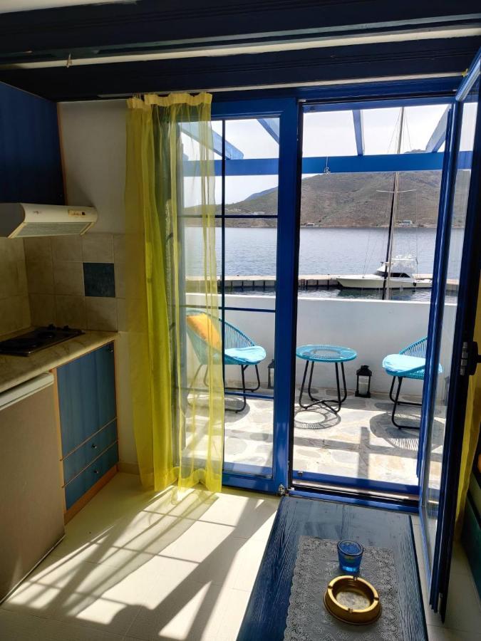 Blue Sky Aparts Livadia  Exterior foto
